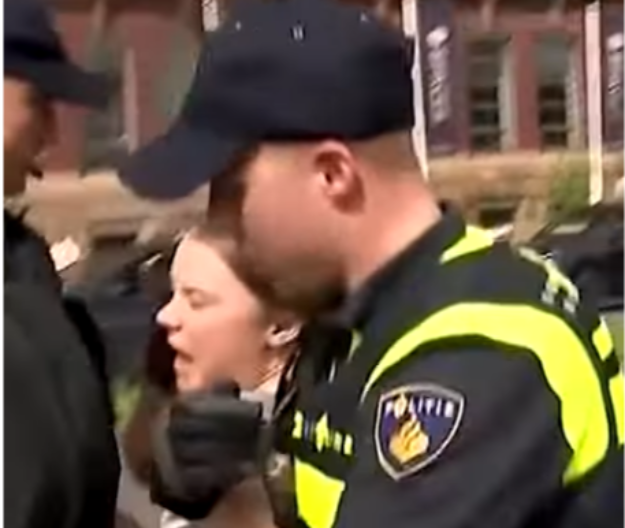 GRETA UHAPŠENA ZBOG PODRŠKE ZATVORENICIMA: U Srbiji se to toleriše, dokle?